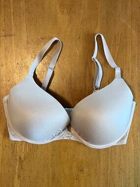 Victoria’s Secret Fabulous Push-Up Bra 34DD Nude Beige